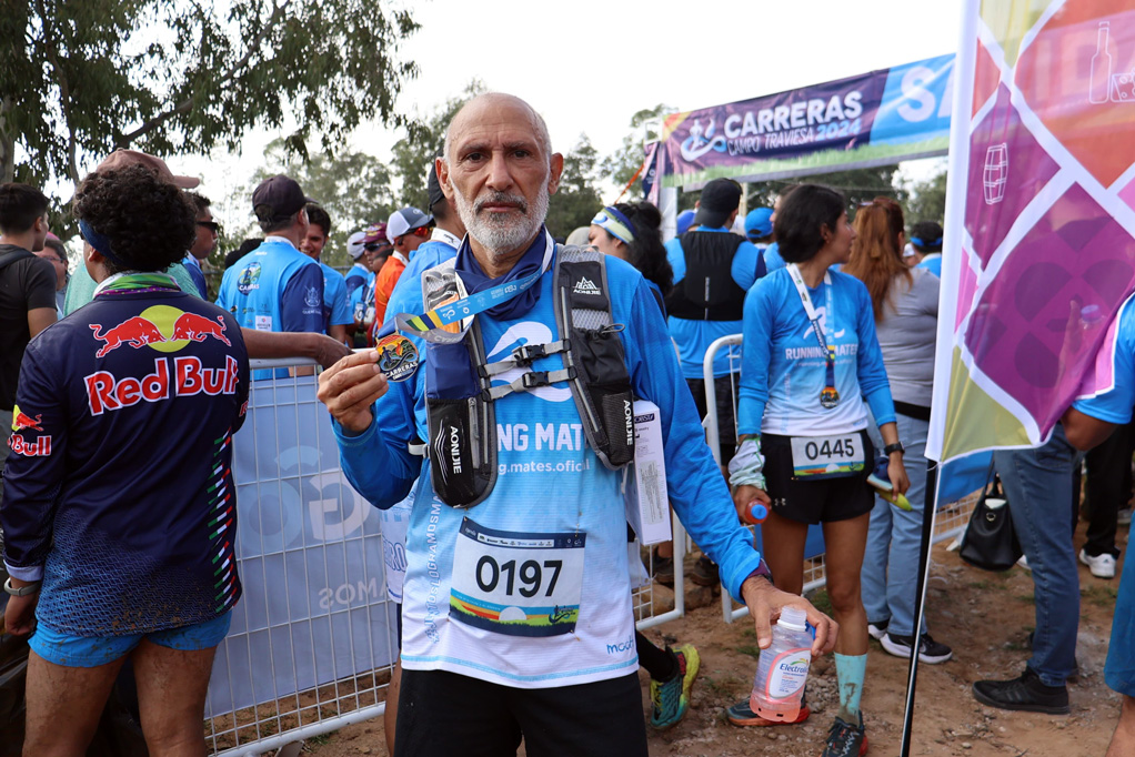 Corredor con medalla